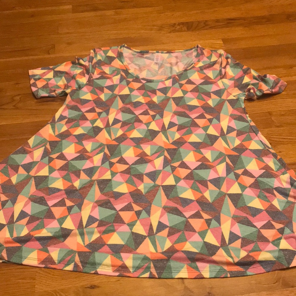 LulaRoe Perfect T